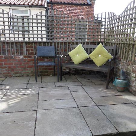 Award Winning Pet Friendly Paddock Cottage Whitby Exteriér fotografie