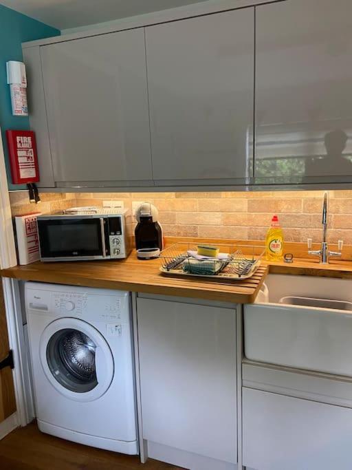 Award Winning Pet Friendly Paddock Cottage Whitby Exteriér fotografie