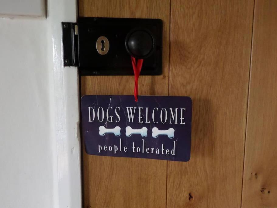 Award Winning Pet Friendly Paddock Cottage Whitby Exteriér fotografie