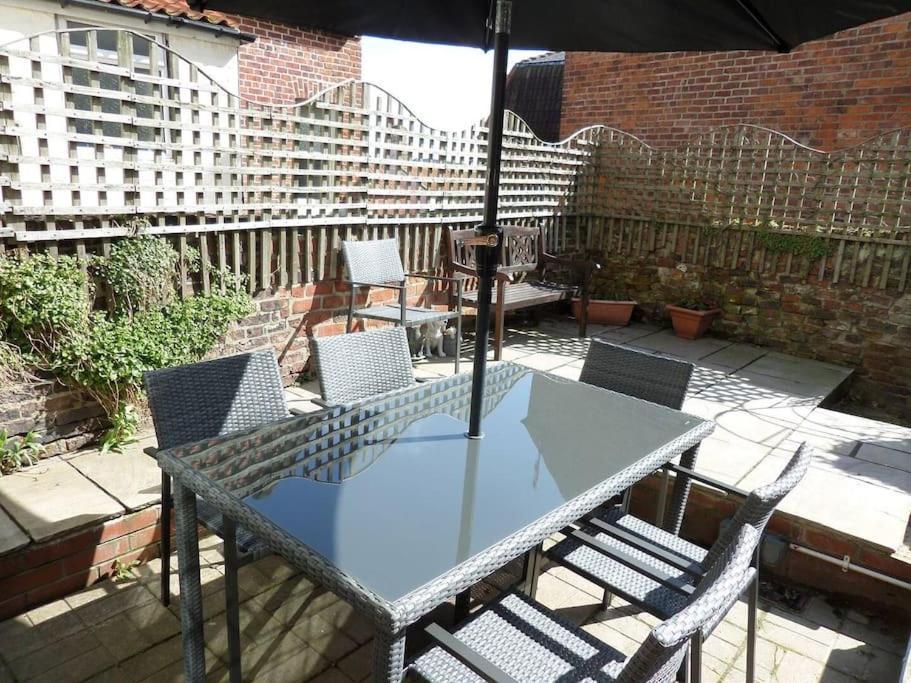 Award Winning Pet Friendly Paddock Cottage Whitby Exteriér fotografie